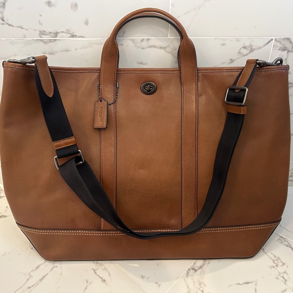 RARE Coach Men's Tan Leather Turnlock Toby Weekender Bag with Strap